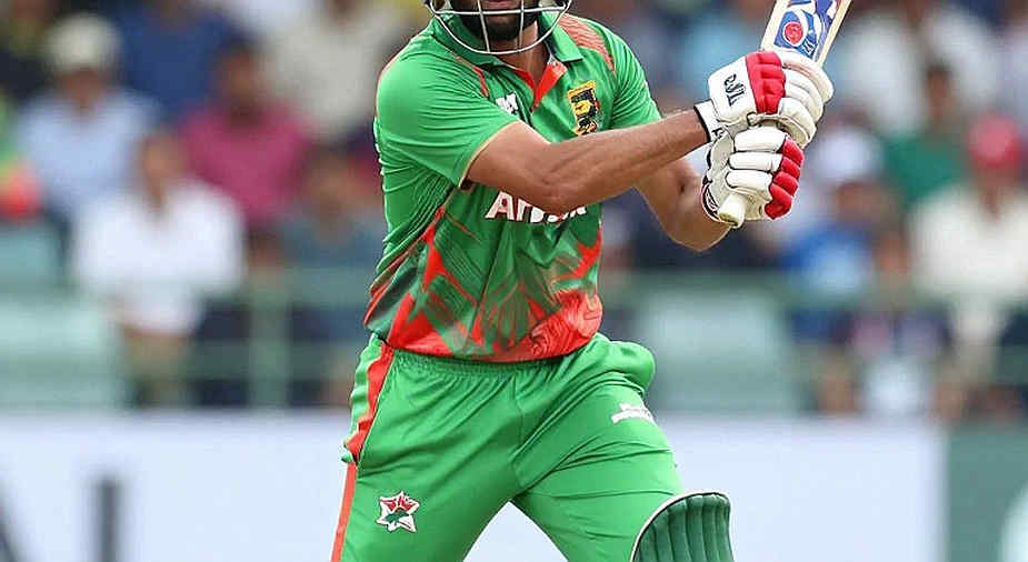 পাকিস্তানের ঘরোয়া ক্রিকেটে ব্যাটসম্যান সংকট: ২২০ রানে গুটিয়ে যাওয়া ইনিংসের পেছনের সংখ্যা
